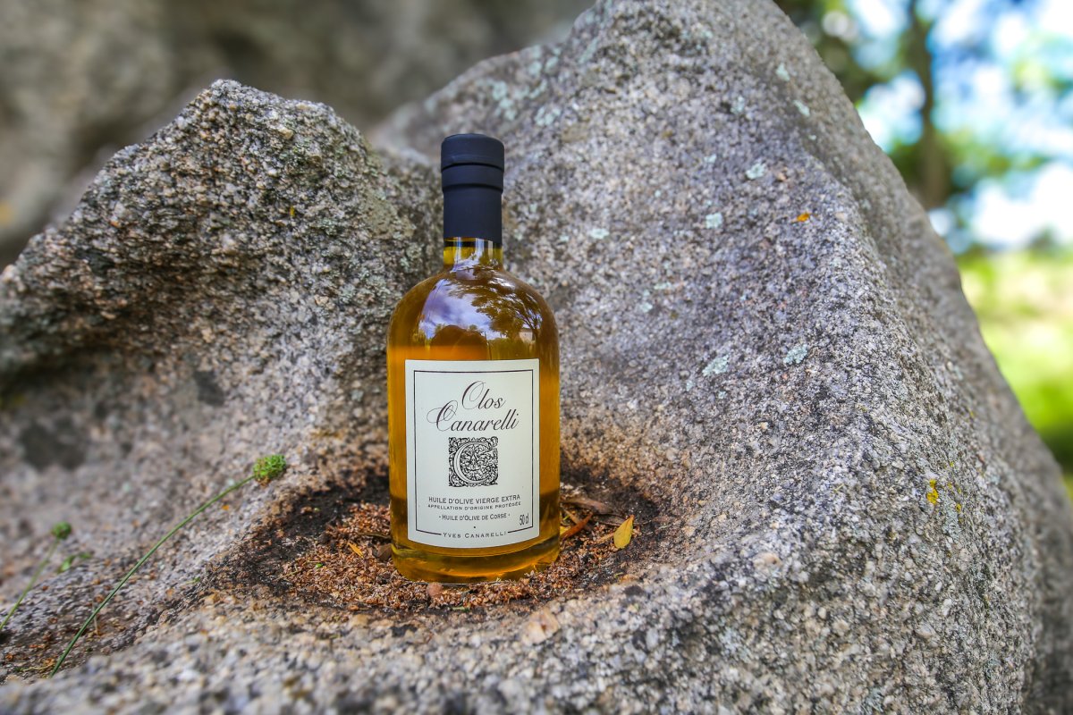 Huile d’olive extra vierge artisanale du Clos Canarelli en Corse