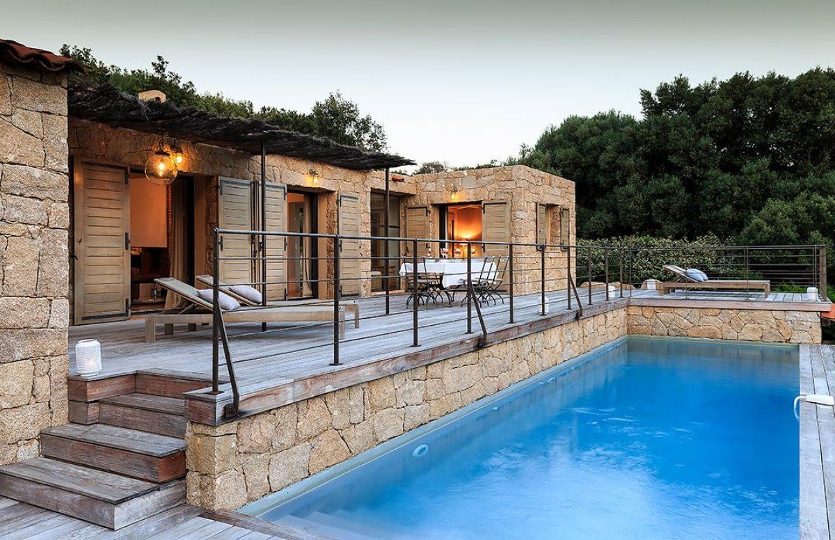 Villa Nielluccio avec piscine et vue sur le paysage de Figari